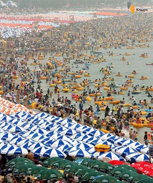 drukte op het strand