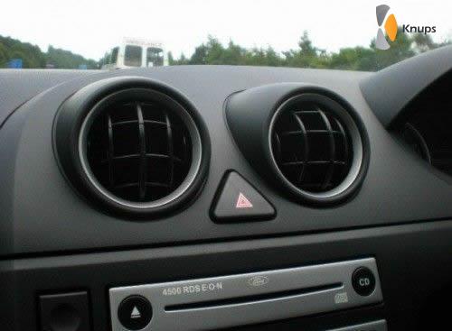 auto interieur lijkt op smiley